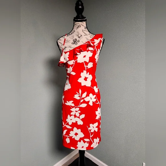 City Triangles | Dresses | Vintage City Triangles Red And White Asymmetrical  Floral Dress | Poshmark